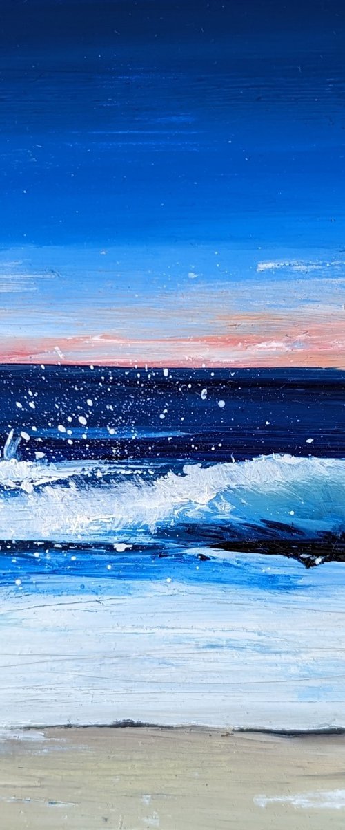Miniature crashing waves #2 by Jo Earl
