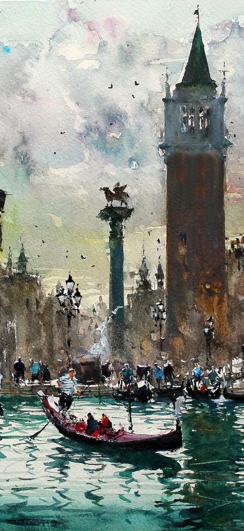 Walking through Gran Canal by Maximo Damico