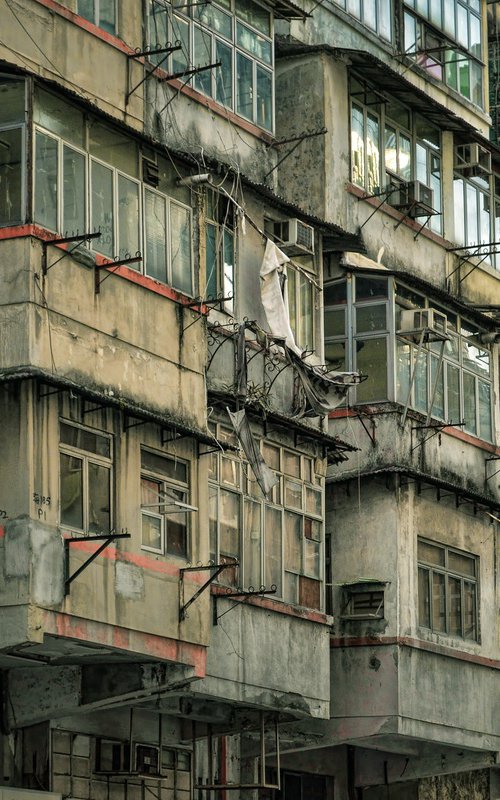 Hong Kong Windows by Serge Horta