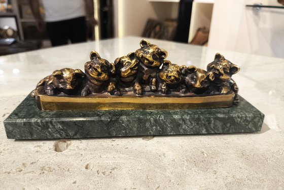 Seven Little Piggies