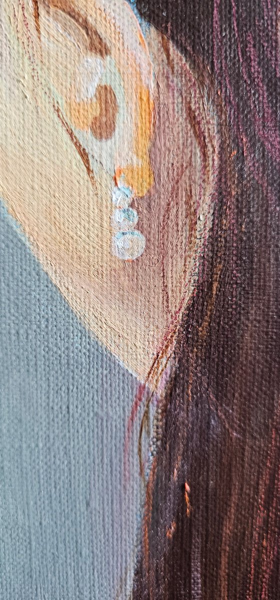 Naoko in pearl earrings