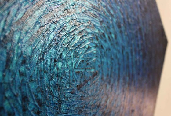Deep blue shine