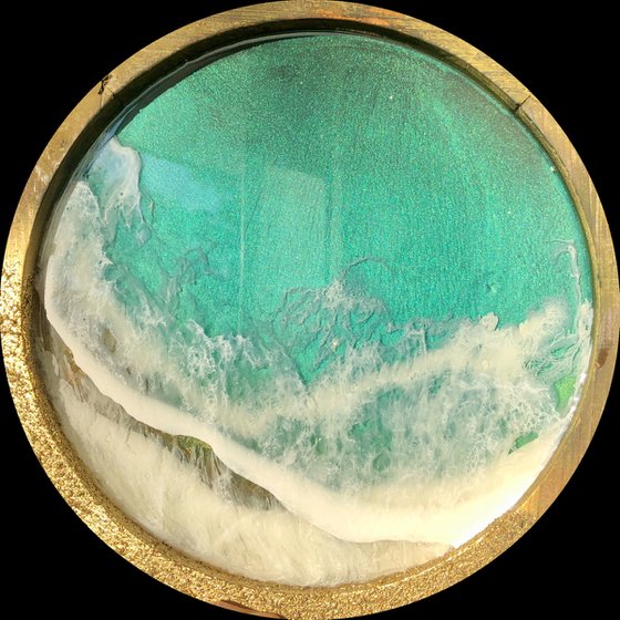 Ocean porthole