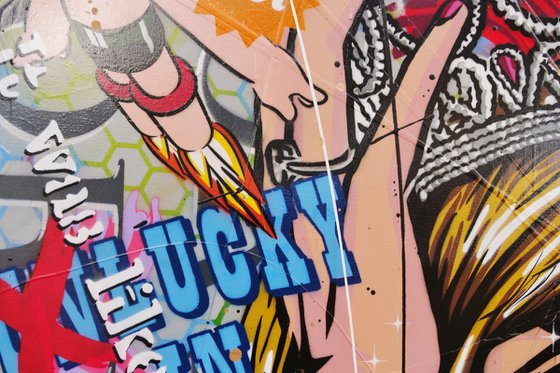Beauty Queen Bling 140cm x 100cm Beauty Queen Urban Pop Art