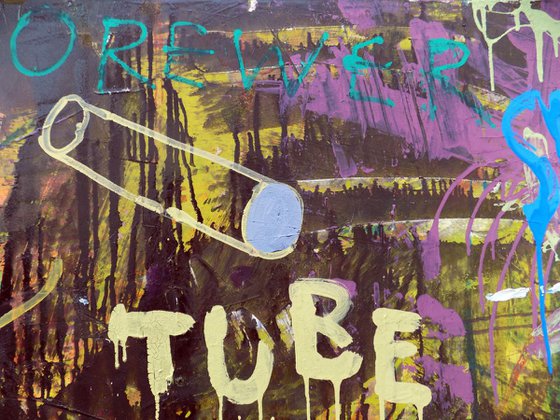 Tube- cube / 180 x 182 cm