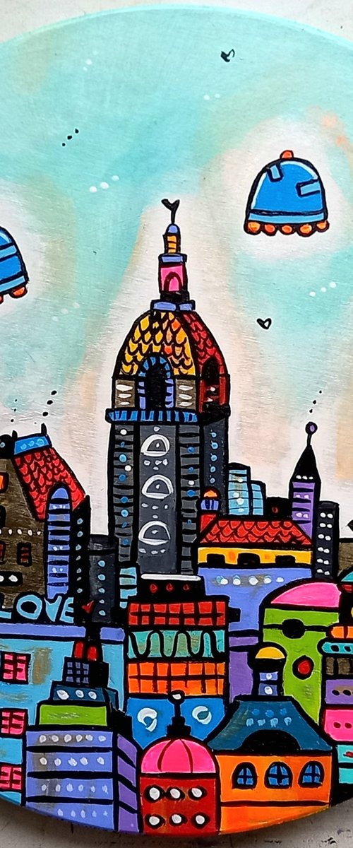 Round Vibrant View of London by Maria Luisa  Azzini