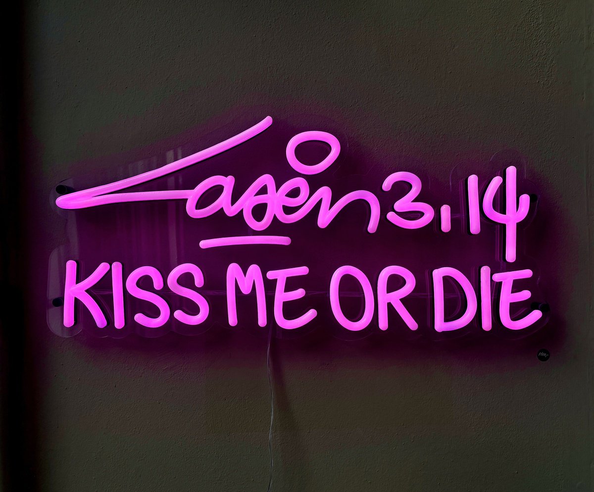 Urban And Pop Abstract Sculpture By Laser 3.14, 24 X 11", Kiss Me Or Die (Led Neon), Original Artwork