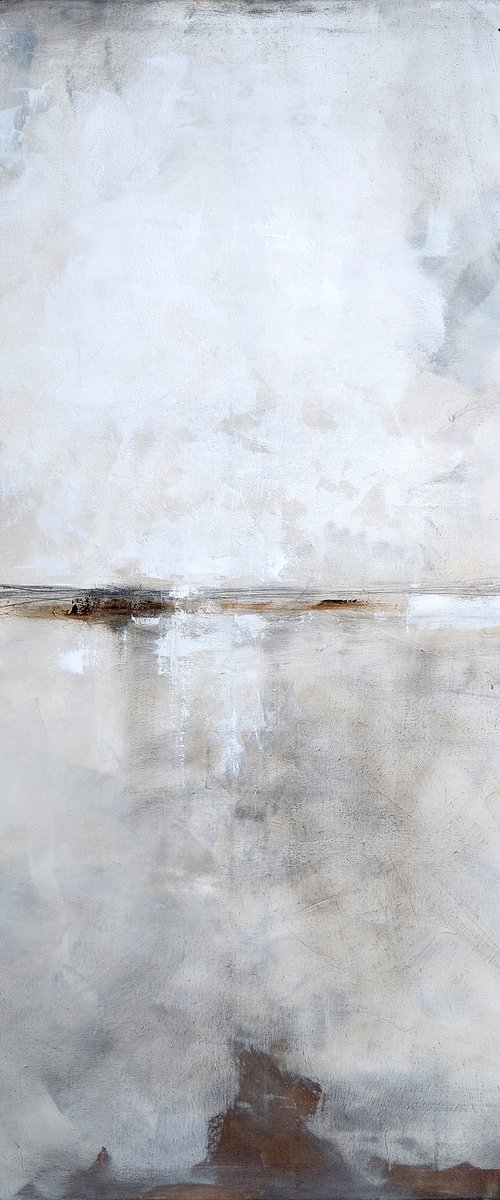 White and beige IV by Maja Gajewska