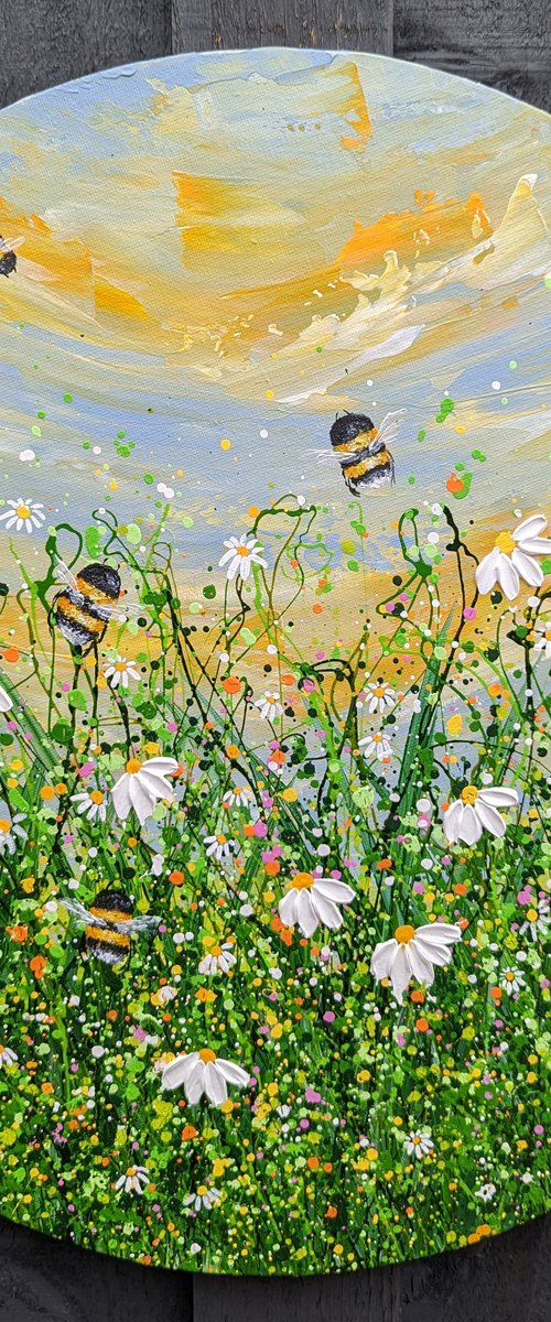 Bee utiful Dawn by Lucy Moore