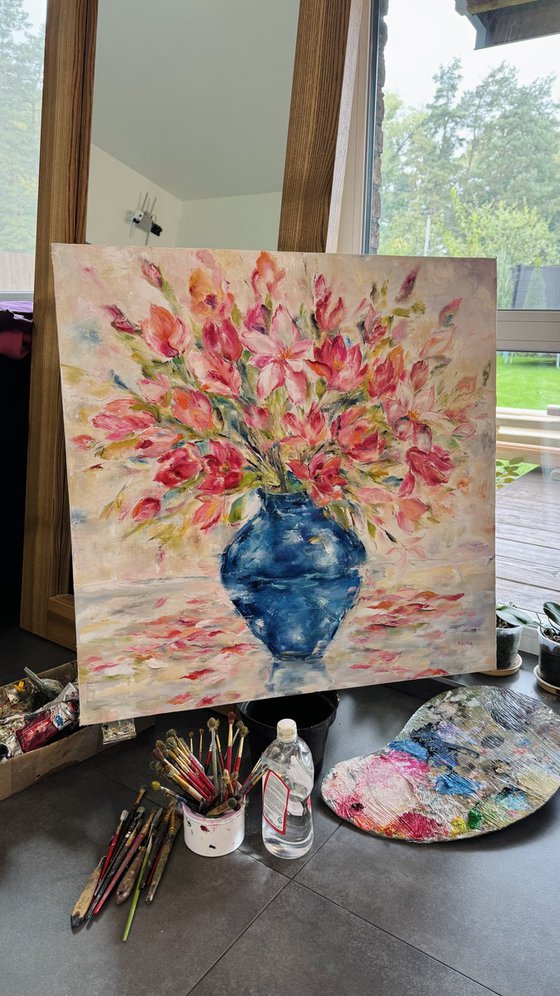 The blue vase