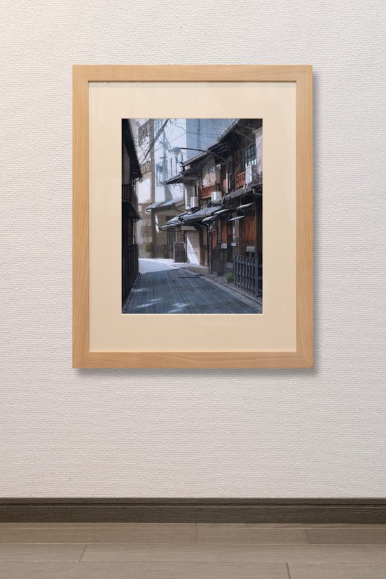 Kyoto Alleyway Light and Shadow