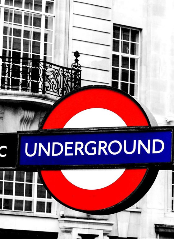 LONDON UNDERGROUND (Limited edition  2/50) 12"X8"