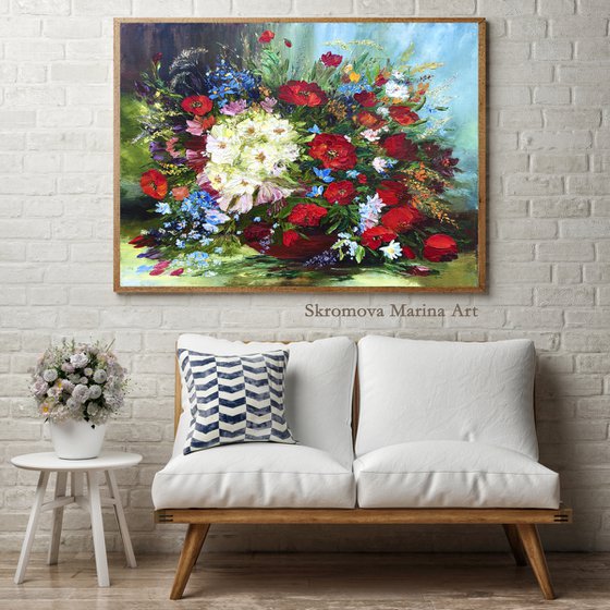 SUMMER WILDFLOWERS - Summer still life. Beautiful bouquet. Wildflowers. Red poppies. Wild daisies. Lush. Colorful.