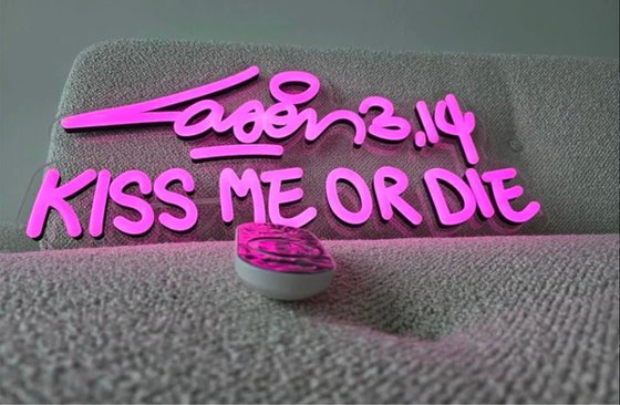 Kiss Me Or Die (Led Neon)
