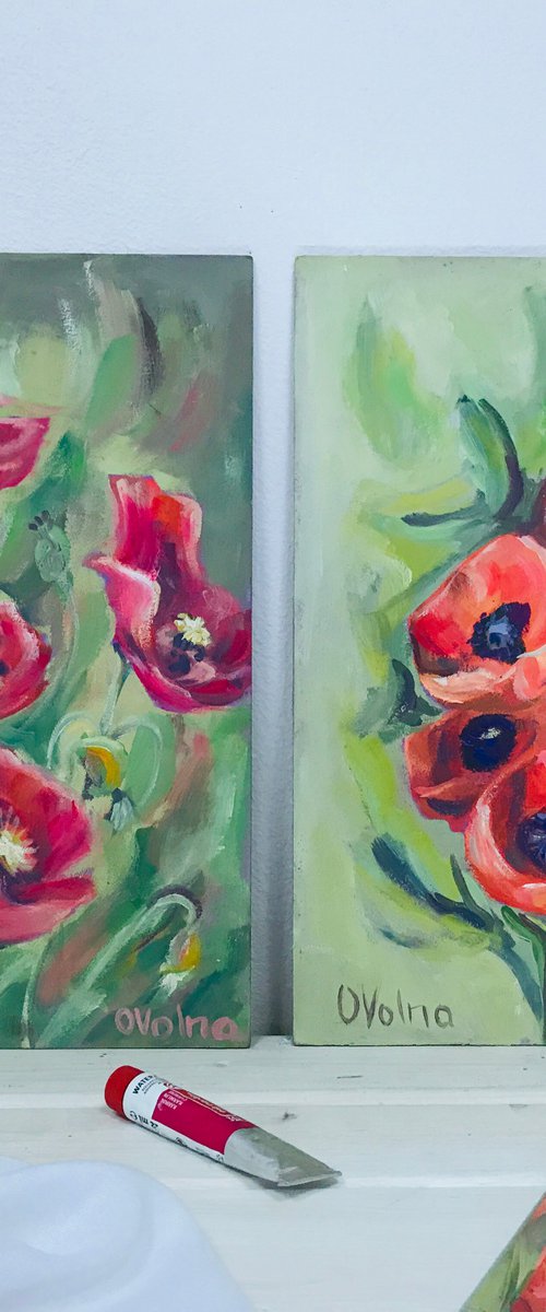 Set of 2 Poppies by Olga Volna