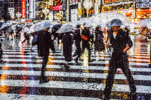 RAINY DAYS IN TOKYO VI by Sven Pfrommer