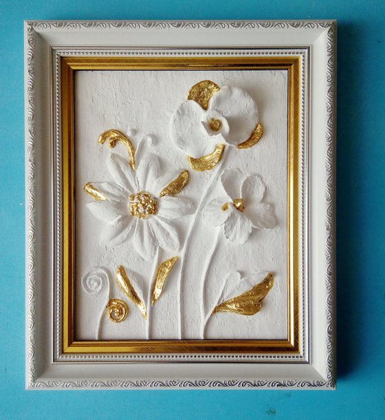 sculptural wall art "Flowers in golden dew"