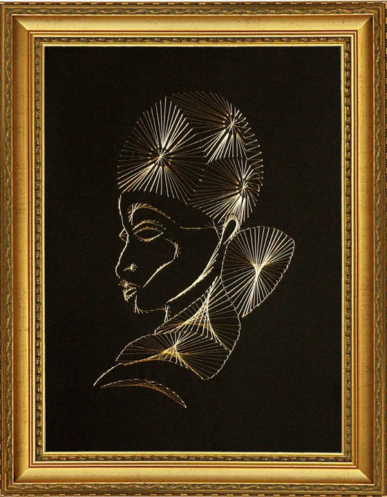 Zula / Beauty in Gold / Portrait