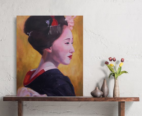 Geisha in kimono on the gold background portrait number 12