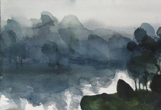 Greens silhouette, misty dawn