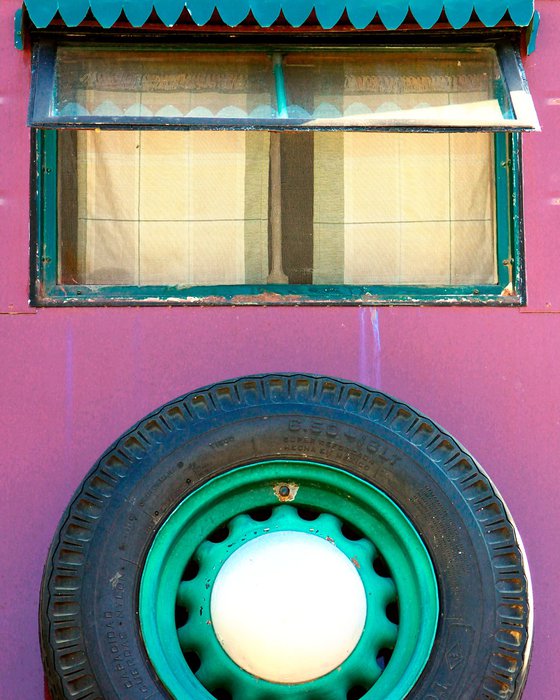 REAR VIEW WINDOW