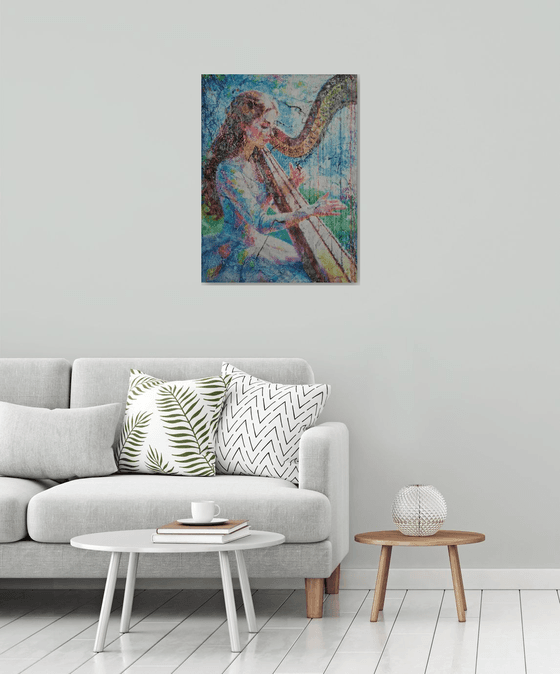 Playing a harp (n.705)