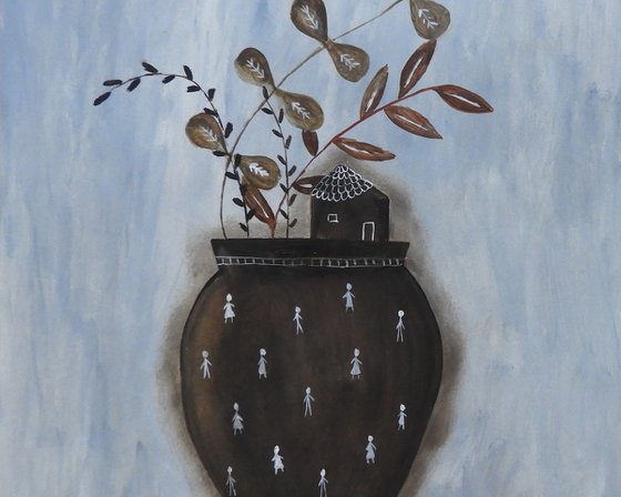 A world inside a plant vase