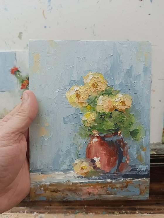 Small still life painting with flowers