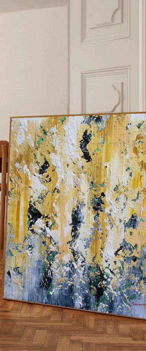 Golden Echo by Alex Senchenko