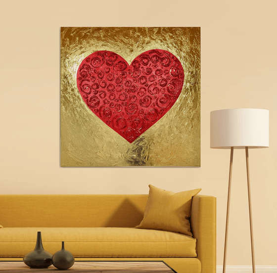 Red Heart on gold
