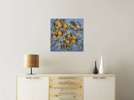 Limone in fiore