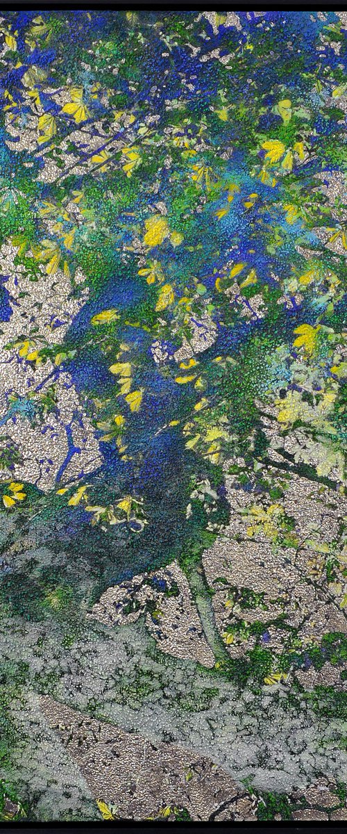 Yellow, green, blue & silver Chestnut. by Karin Vermeer