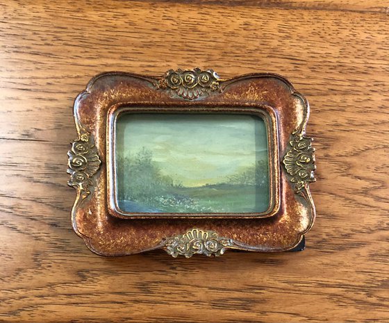 Antique Finds miniatures Collection "Green Valley"