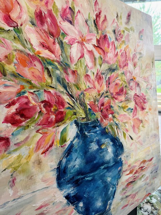 The blue vase
