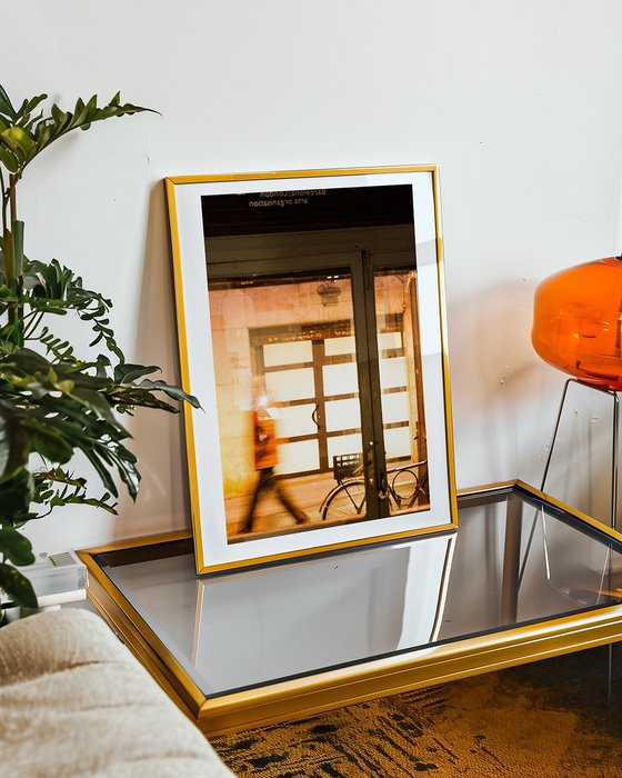 Inside Zenbu Gallery, Gracia