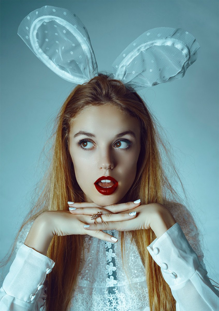 Bunny by Li?dia Vives