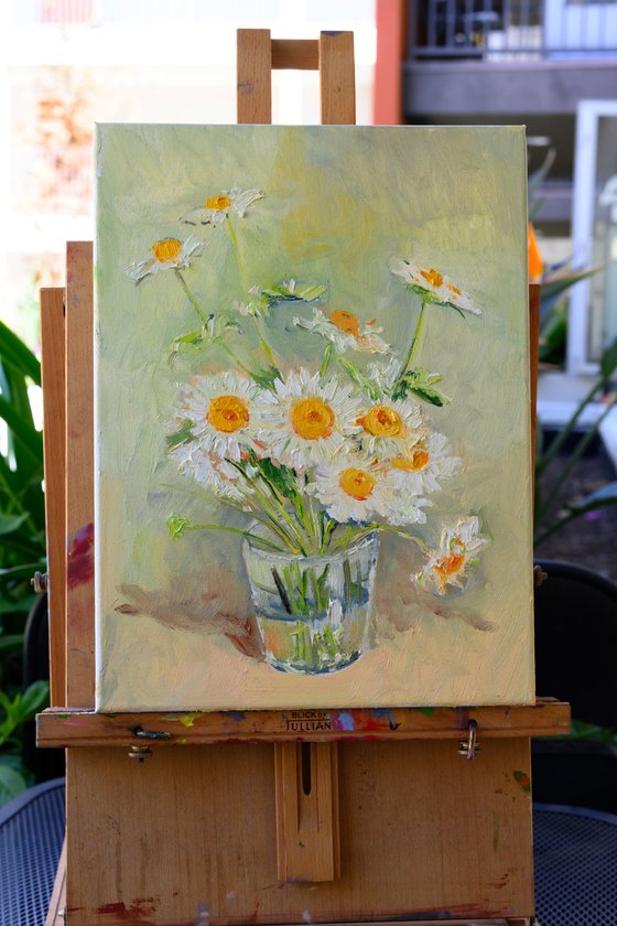Daisy Flowers in the Glass