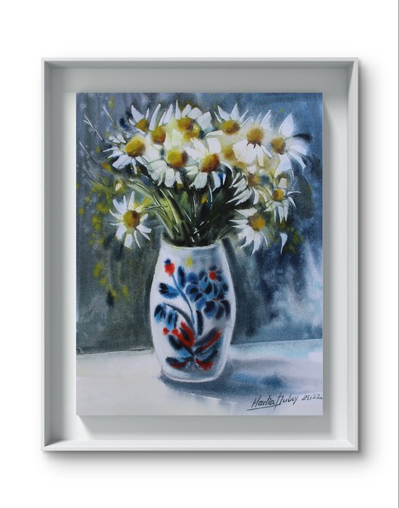 Daisies in a vase