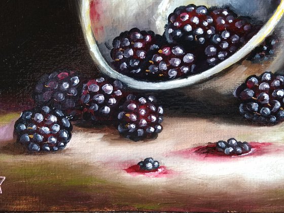 Bowl with Blackberries still life
