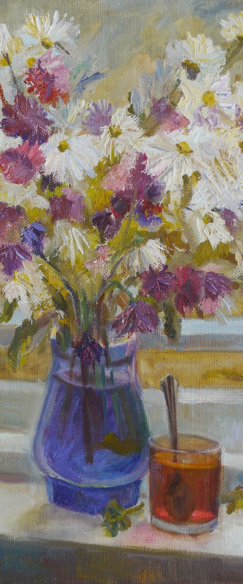 Blue vase by Elena Lykhodid