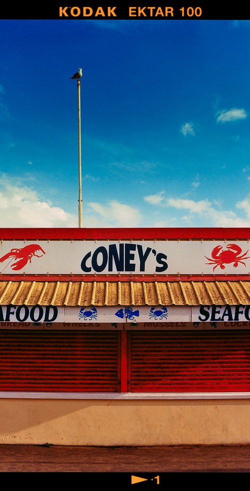 Coney's, Porthcawl by Richard Heeps