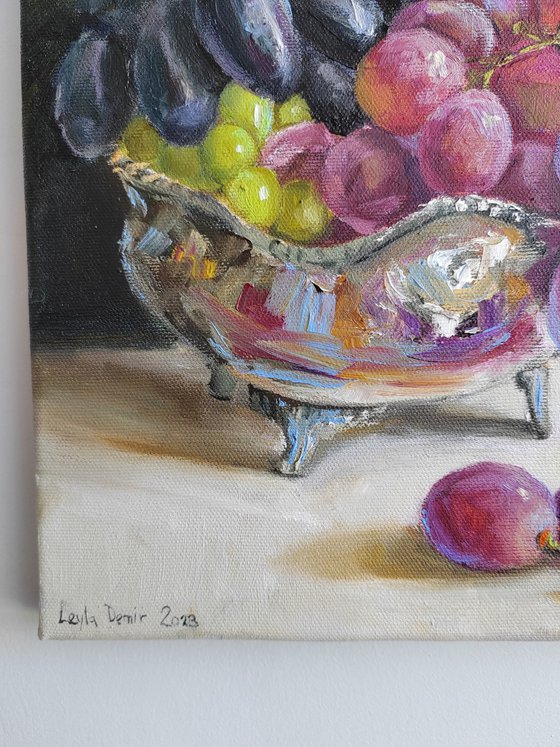 Black Grapes fruit still life