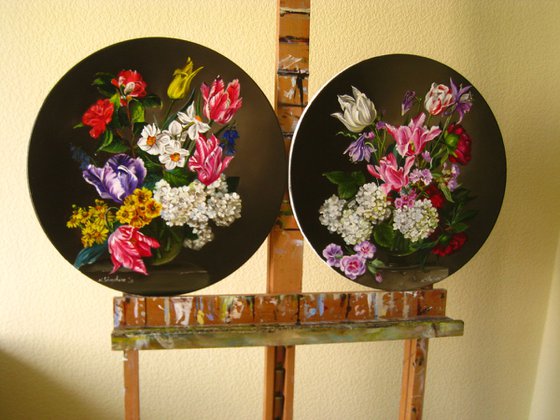 Round Floral Art Canvas