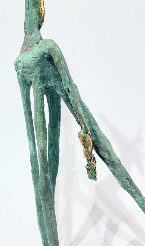 Giraffe Dreams in Amber Skies (big size)