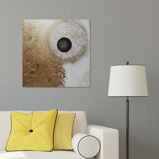 Suspended moon