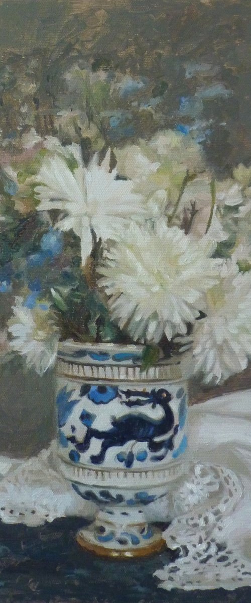 White flowers in a porcelain vase by Radosveta Zhelyazkova