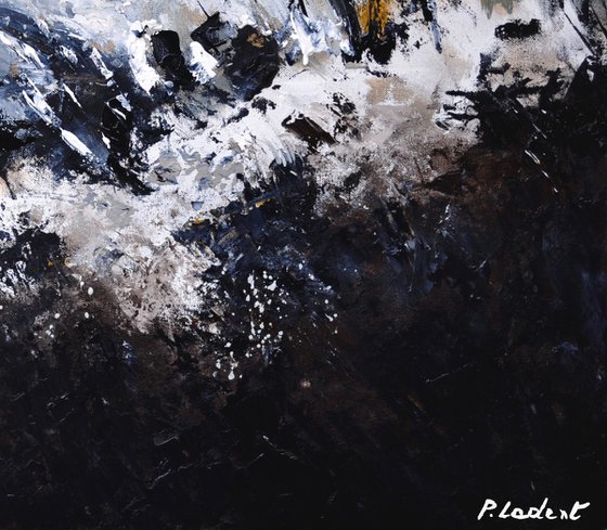 Abyss in motion