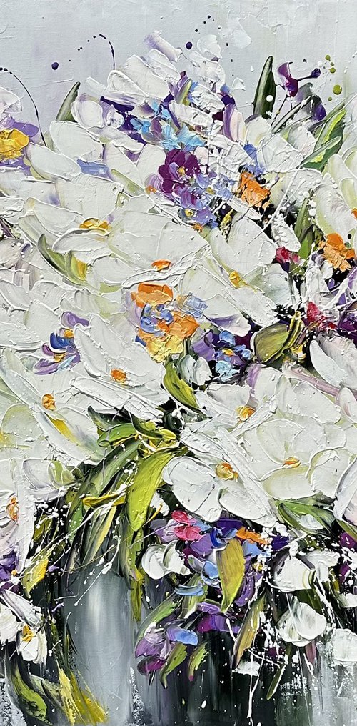 Delicate blossom bouquet by Marieta Martirosyan