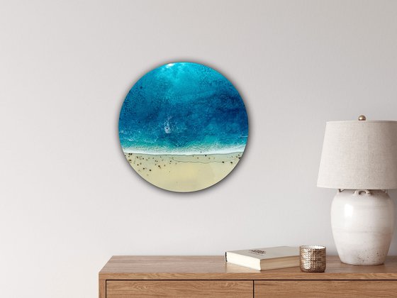 Round ocean #103