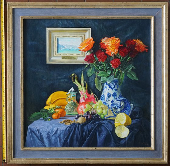 Roses in a ceramic vase and fruits